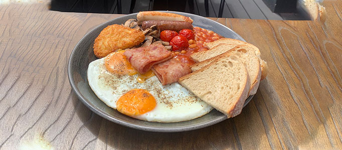 mi-lounge-food-iamge rounded-4